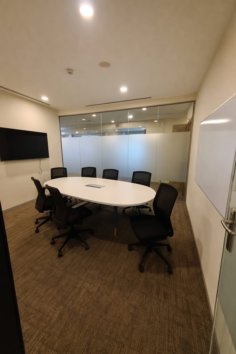 Meeting room, Decluttered