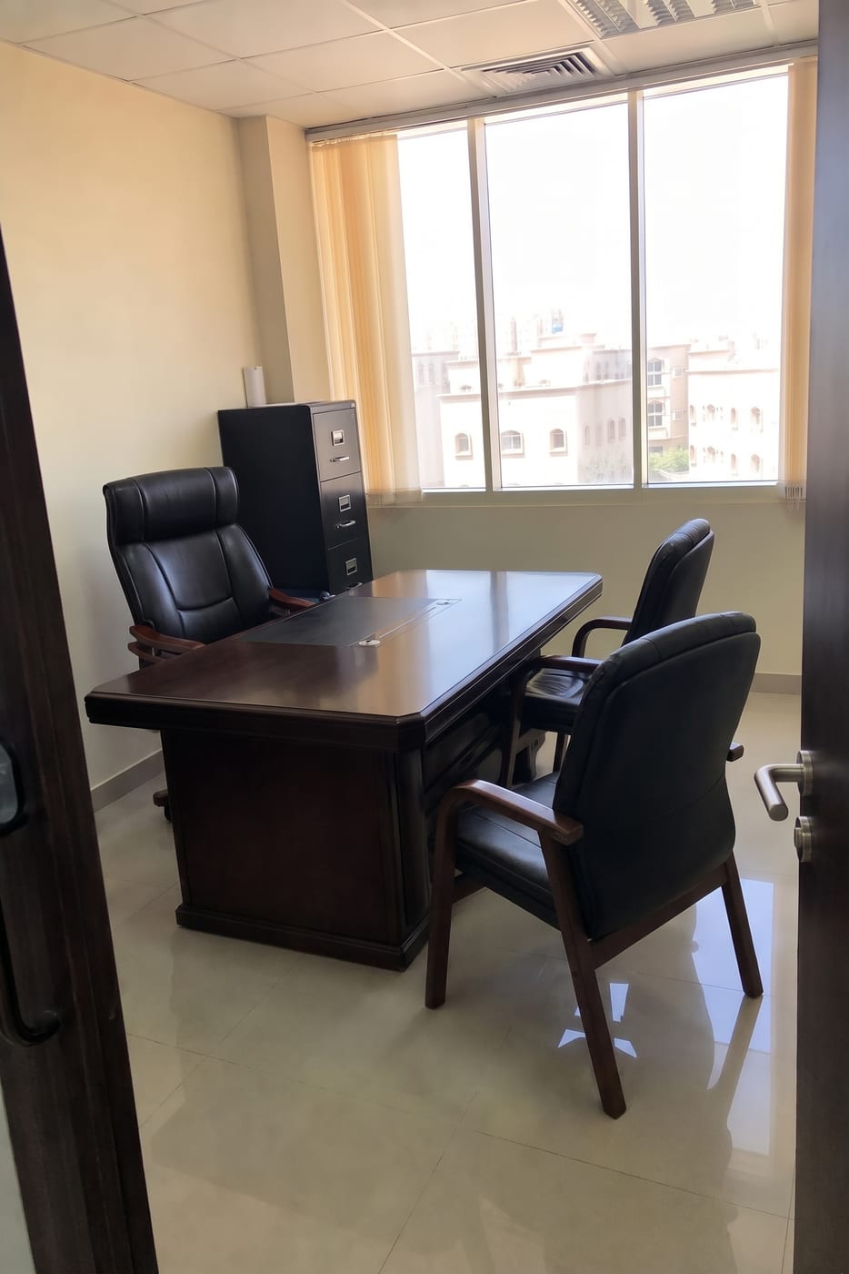 Manager's office, Decluttered